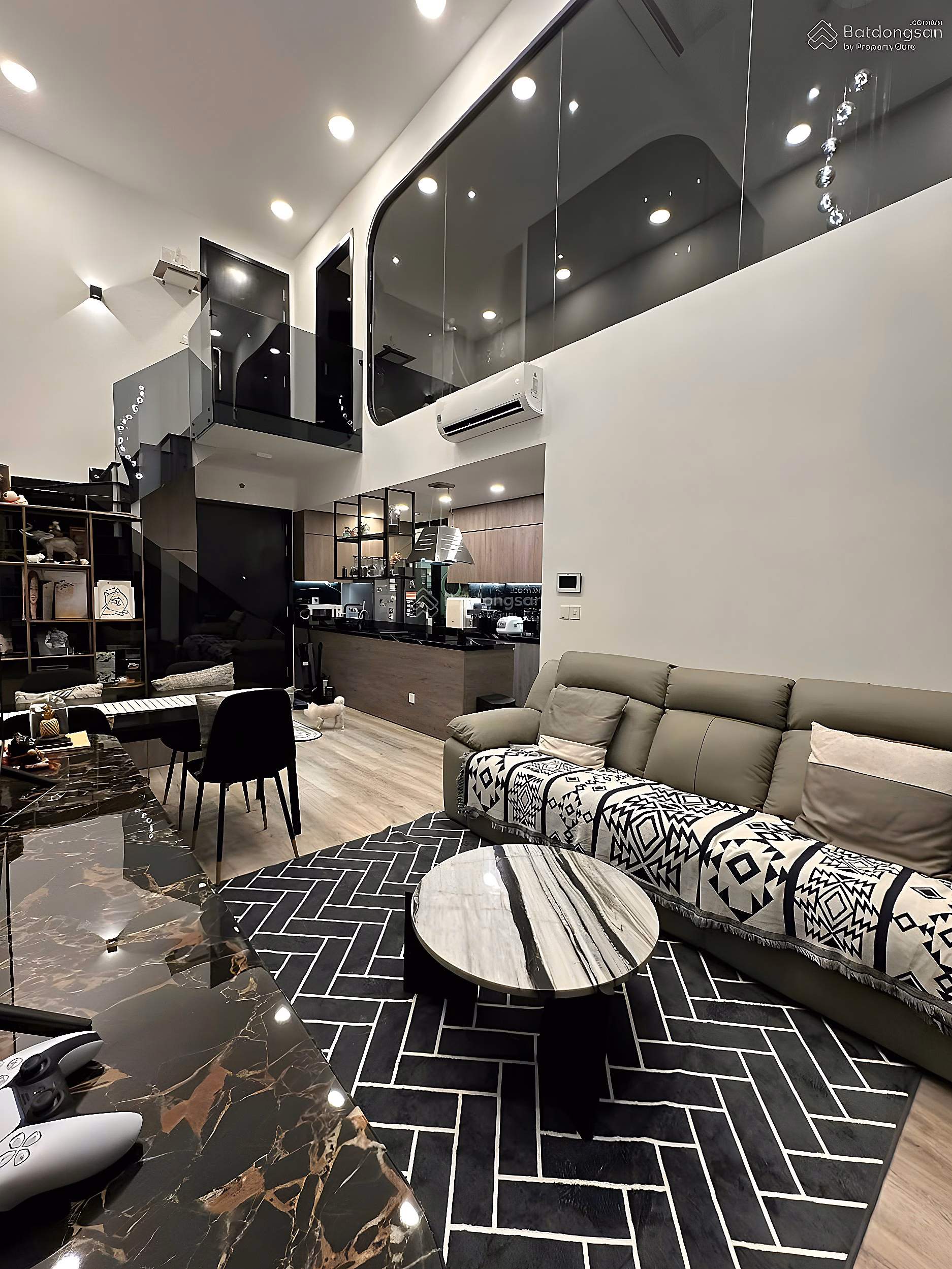 DUPLEX HIGH FLOOR 102m² 2 BRs BEAUTIFUL FURNITURE, MOVE IN NOW | 13 BILLION***