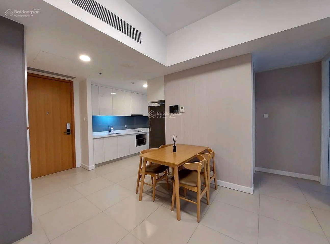 Gateway apartment for rent, good price, 1 bedroom. Contact Ms Quynh: 0902 633 ***