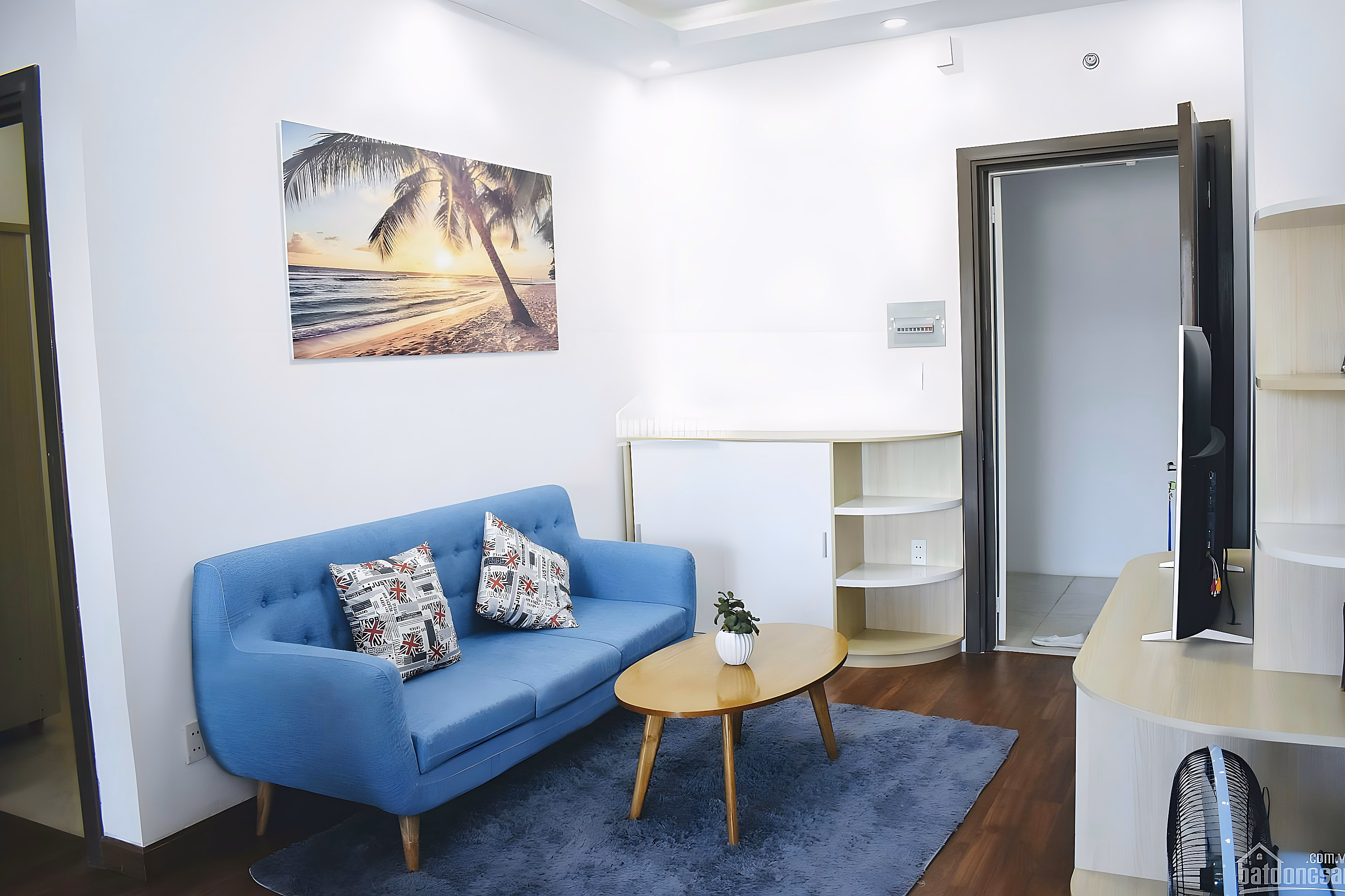 Cheap Nha Trang beachfront tourist apartment for rent from 8xx/day, 11 million/month