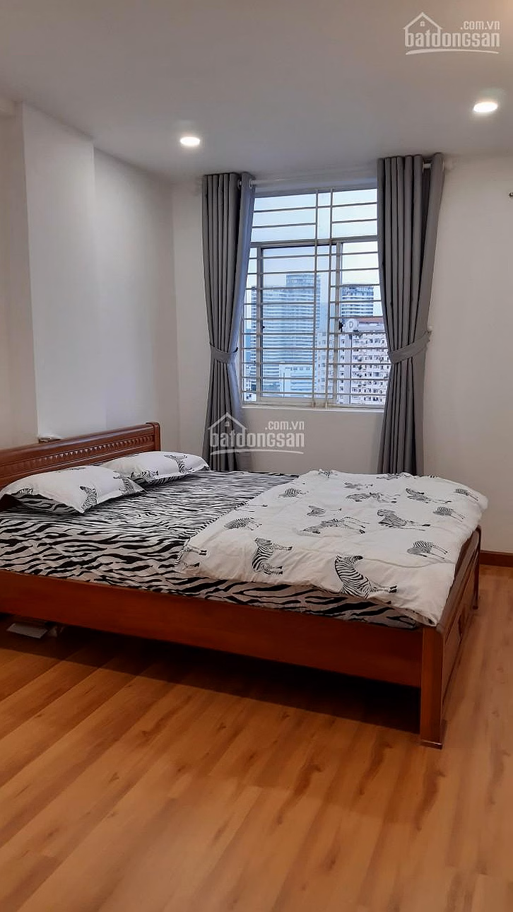 Nguyen Ngoc Phuong apartment for sale, 2 bedrooms, 2 bathrooms, ward 19, 70m2, price 4.9 billion, balcony facing the river bank
