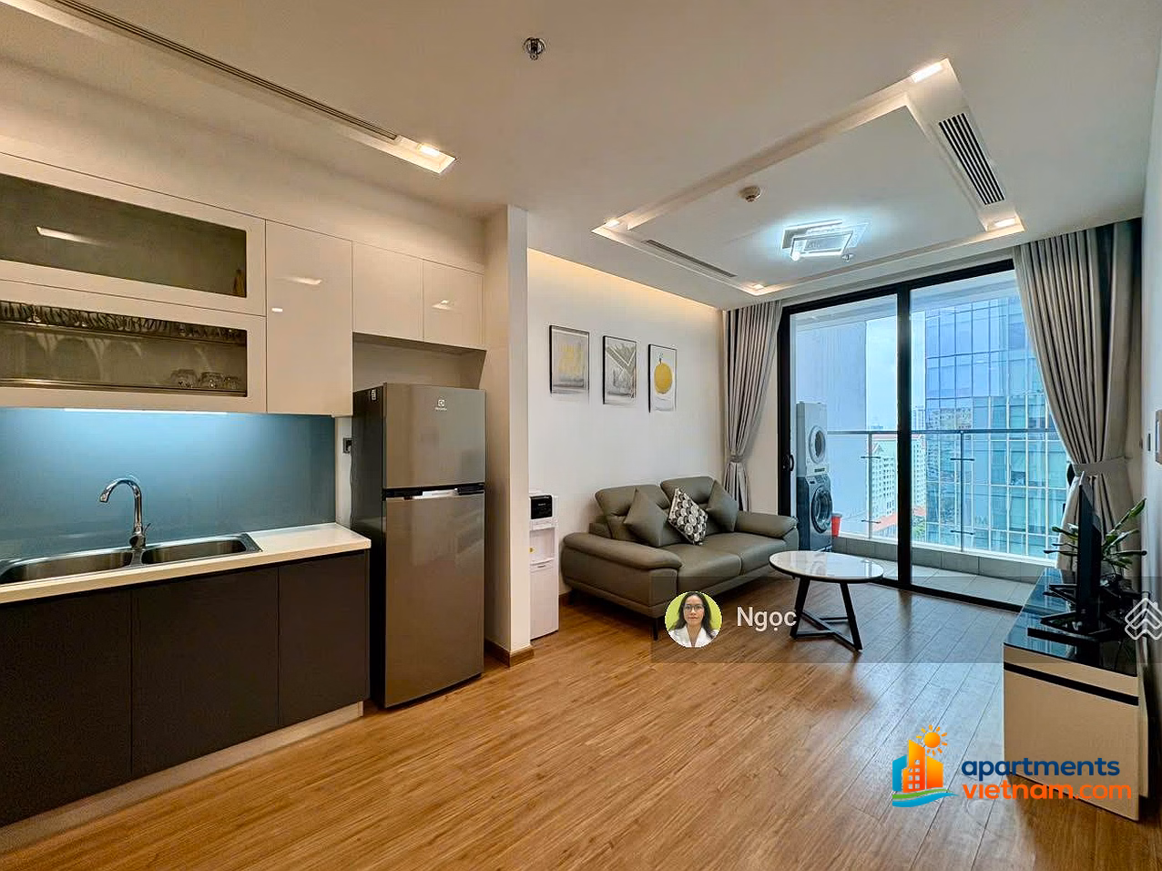 Available - Vinhomes Metropolis apartment for rent: 1 bedroom M2 building, nice house