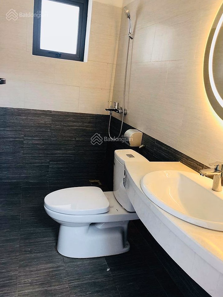 Management board 0913 484 *** apartment for rent at 423 Minh Khai, 2 bedrooms, 3 bedrooms, basic furniture and full furniture