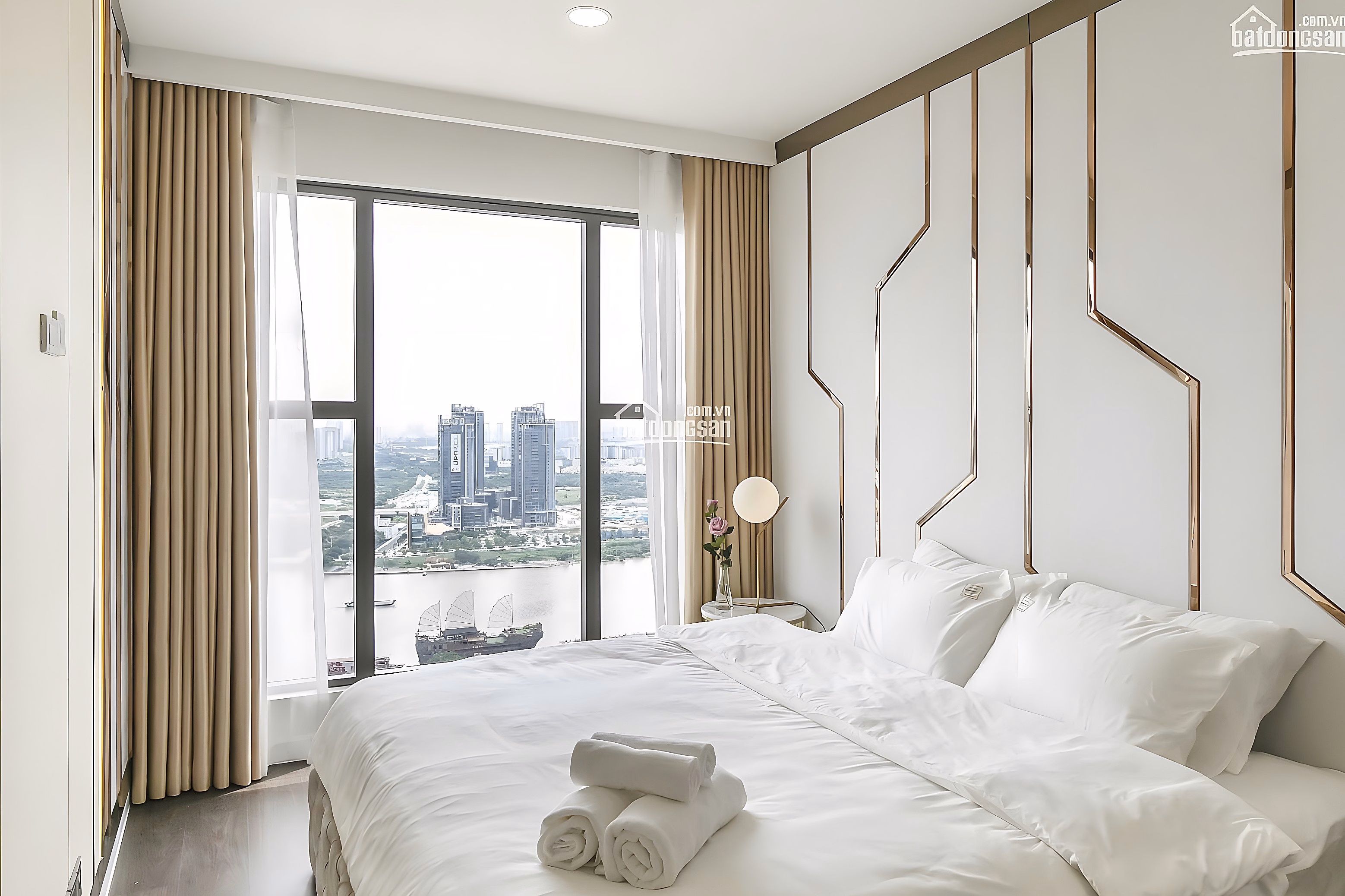 Specializing in renting Saigon Royal 2 bedrooms, price 22 million/month***