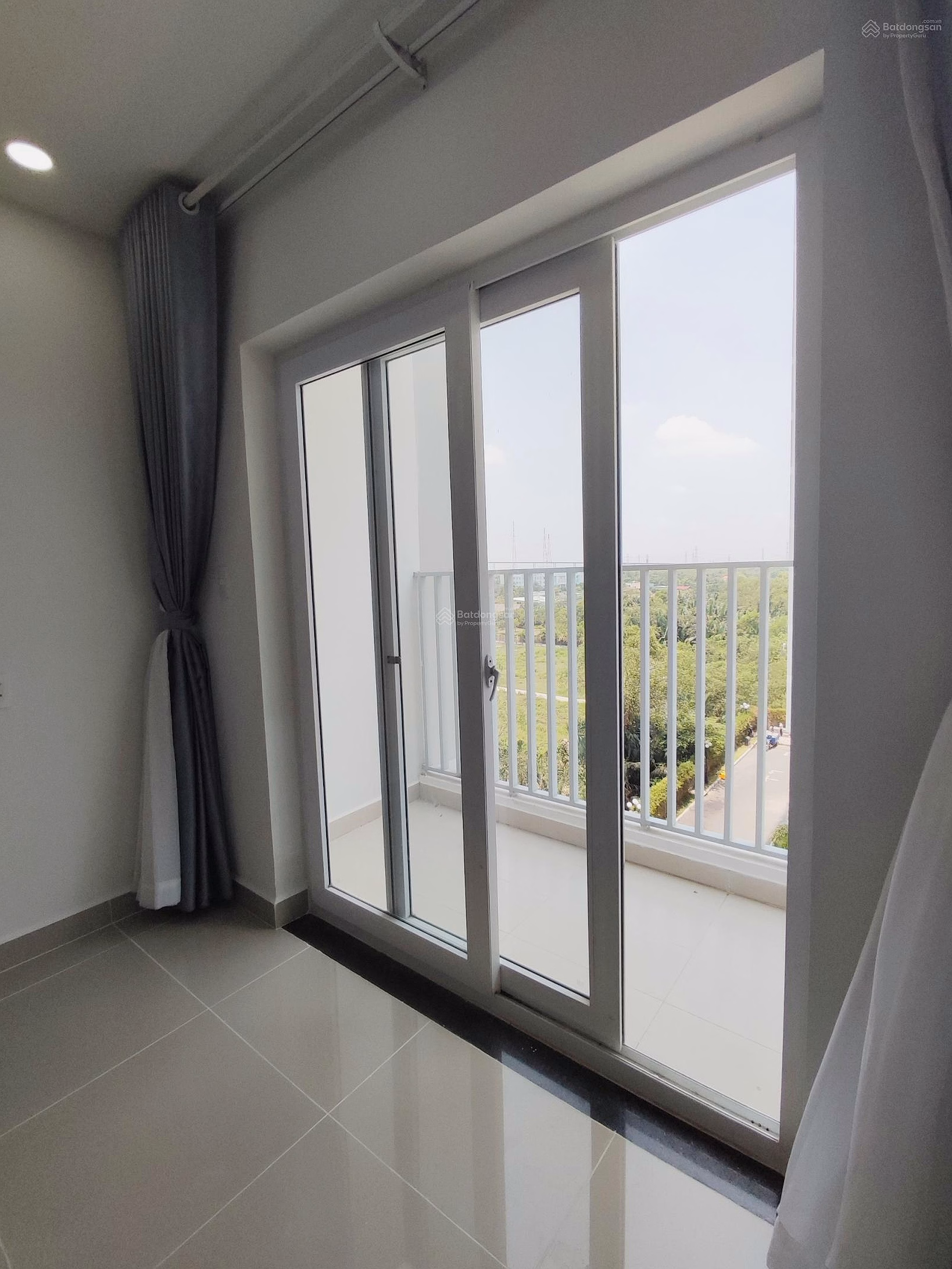 Urgent sale corner 2 view 72m2 price 3,050 billion all inclusive (negotiable) - Long term SHR - Maximum loan 1.5 billion