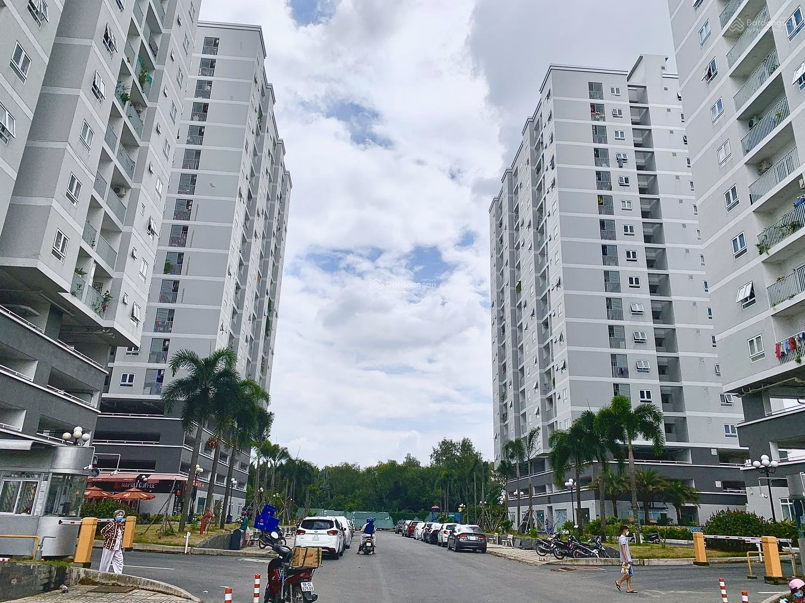 Urgent sale of registered Orchid Park apartment 76m2 price 2,950 billion - new house - free furniture - loan support 1.6 billion