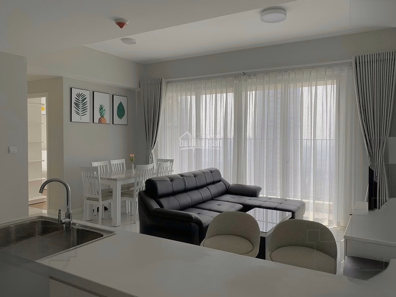 The owner sent A.2x.0x to rent 2 bedrooms in Masteri An Phu, fully furnished with high-class furniture