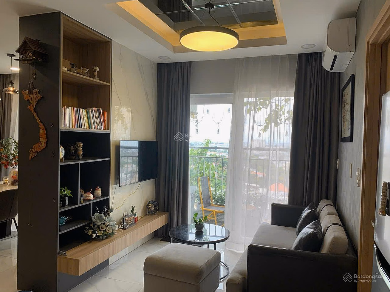 The owner sells a 2-bedroom Moonlight apartment for 4.2 billion, full fee, middle floor 0939 720 ***