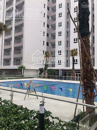 Lavita Charm 2 Bedroom has 2 options: 3 air conditioners + hot and cold water heater 9 million, fully furnished 11 million 0932 139 ***