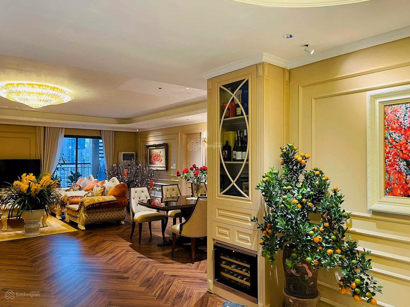 The owner urgently sells the corner apartment 4N 151.5m2 BC SE with swimming pool view on the 18th floor at CC Stellar Garden***