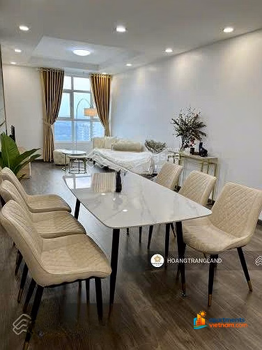 Rent now a 3-bedroom apartment with large balcony for only 14 million, high floor with city view***