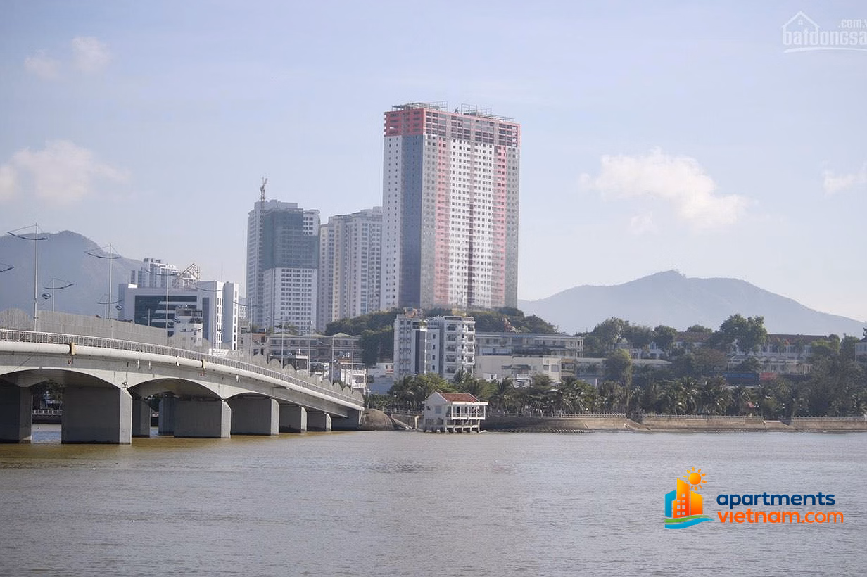 2 bedroom apartment for sale only 1.85 billion Napoleon Hon Chong 400m from the beach, 0901 282 ***