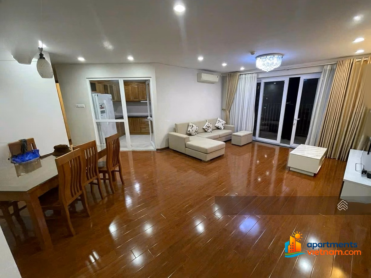 Hot! Biggest rental N04 Hoang Dao Thuy, 155m² 3 bedrooms, fully furnished, price only 24 million/month