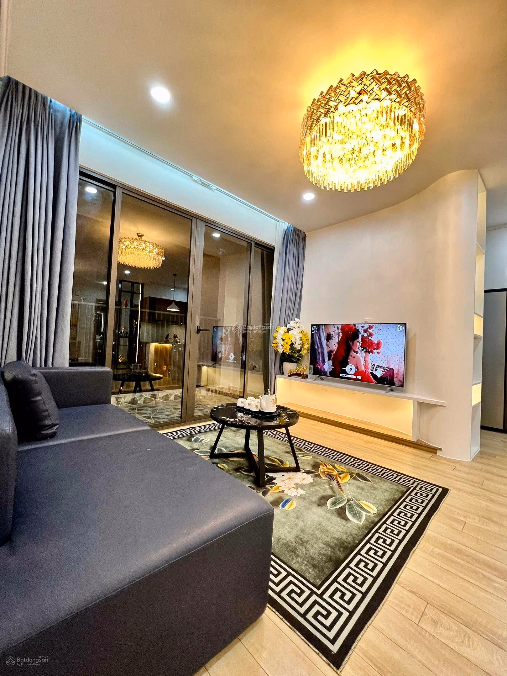 Owner of apartment 05, super airy view, 2N design, 15th floor, needs to sell quickly, items as pictured, negotiable