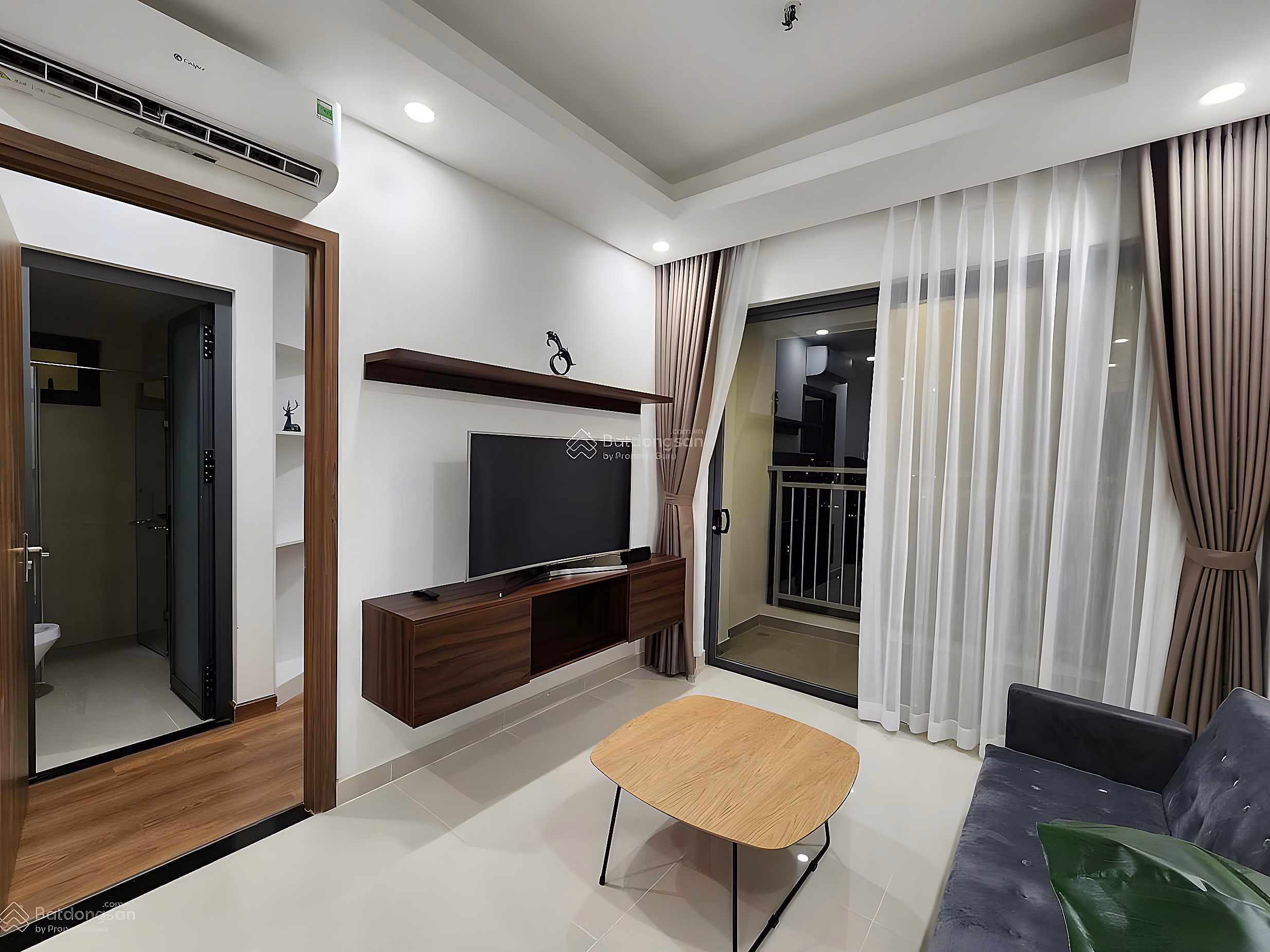 Apartment Q7 Riverside 1 bedroom 3.1 billion, 0911 850 *** (goodwill owner)