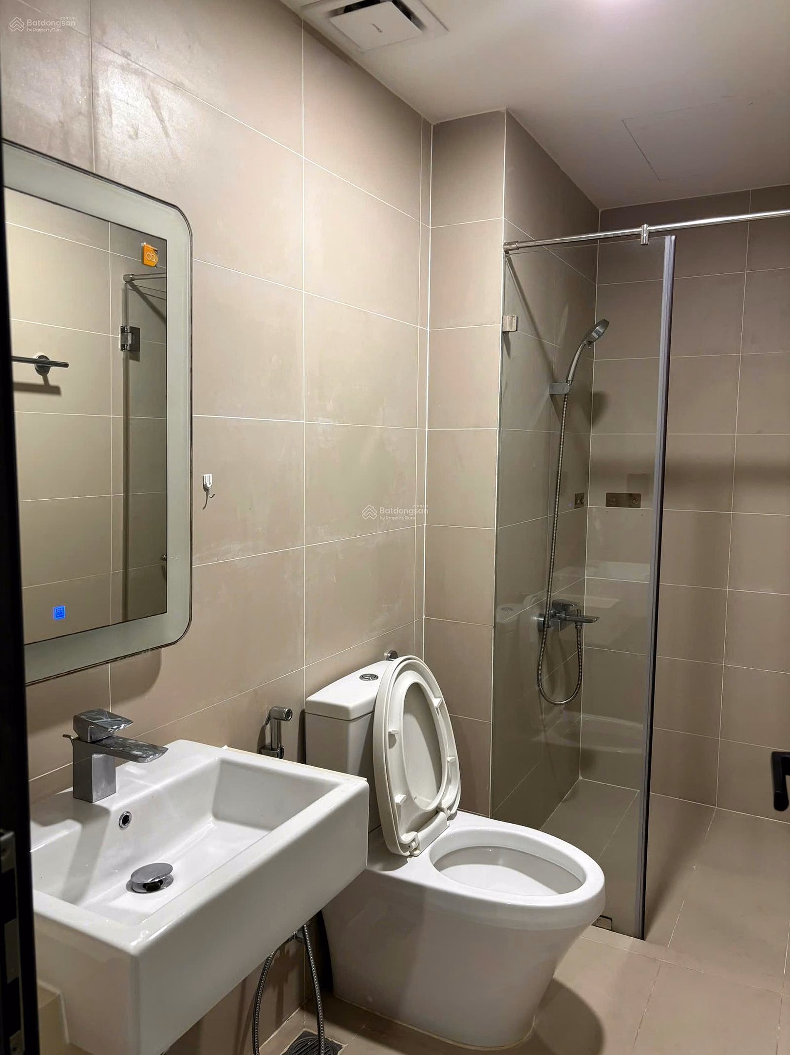Q7 Boulevard 2 bedroom apartment 3.15 billion with sales contract***