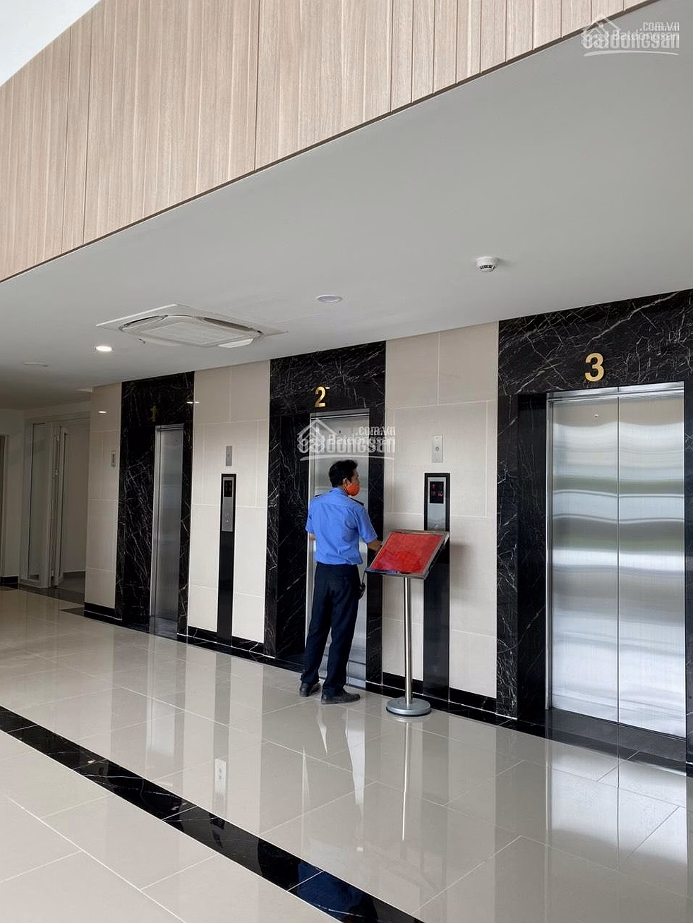 PKD sells Lavita Charm 2 bedrooms full NT 4.1 billion VNDMB, corner apartment, high floor, unobstructed view 0932 139 ***