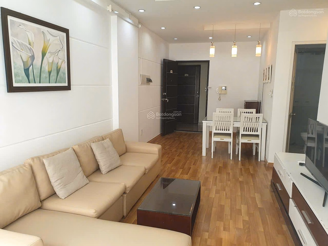 For sale CH Sky Garden 3, Phu My Hung, District 7, area 71m2, 2 bedrooms, price 5.1 billion. Contact Manh 0909 297 ***