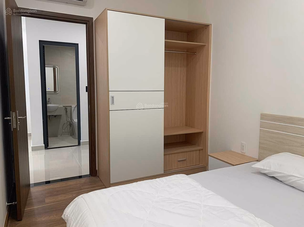 Selling enthusiastic apartment in District 7 Riverside, 1 bedroom 2.99 billion, with sales contract. Goodwill***