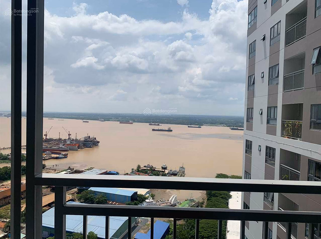 Q7 Riverside river view 1 bedroom 3 billion***