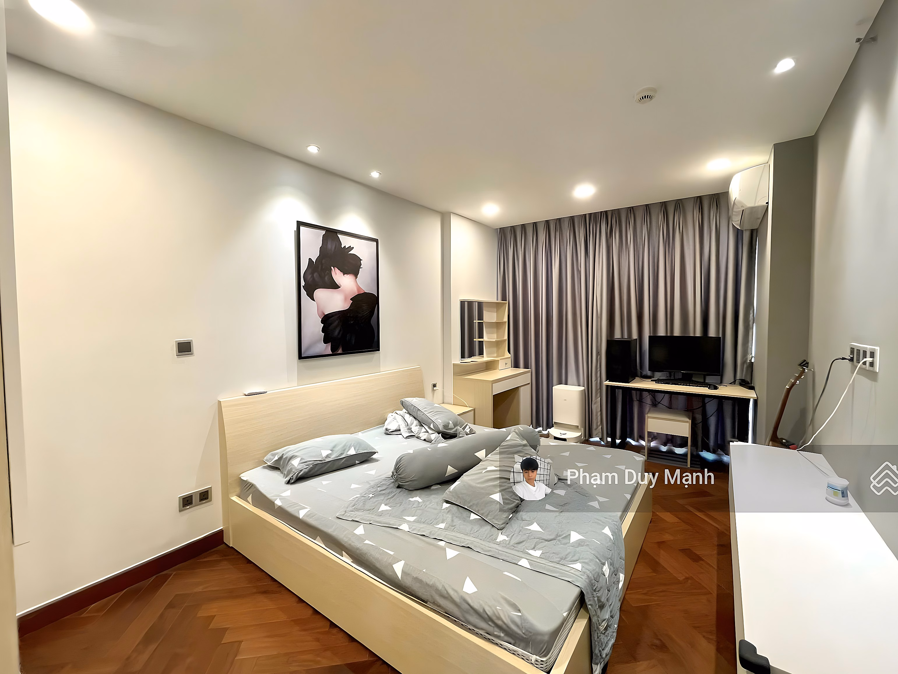 Selling the newest and best apartment 64 m2 Midtown - Phu My Hung, beautiful house, only 6.8 billion Contact Manh to see the house