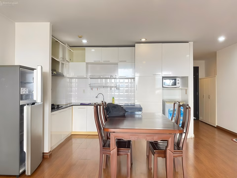 Rare item 4S Riverside apartment Corner apartment for rent: 2 bedrooms, 2 bathrooms, 80 m² with balcony, price 11 million. 0902 509 ***