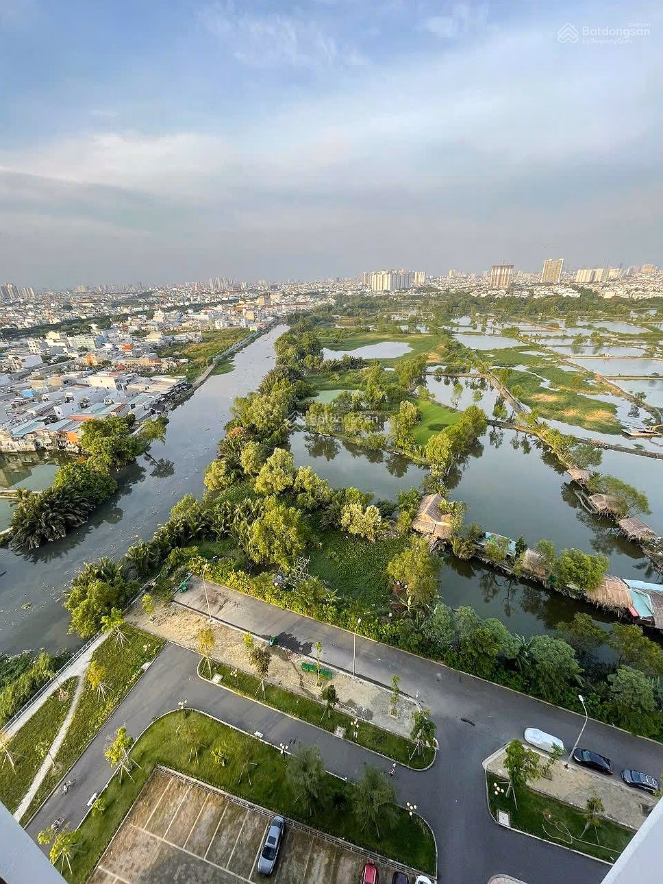Owner needs to sell CH Conic Riverside 66m2 2 bedrooms, 2 bathrooms, price 3.4 billion (pink book) bank support 80% 0787 452 ***