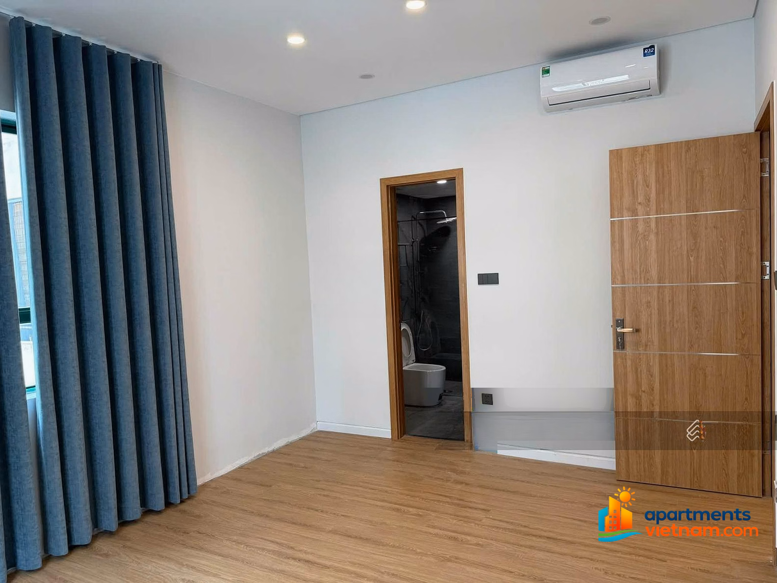 Apartment for rent 17T 3 bedrooms with basic furniture price only 17 million/month***