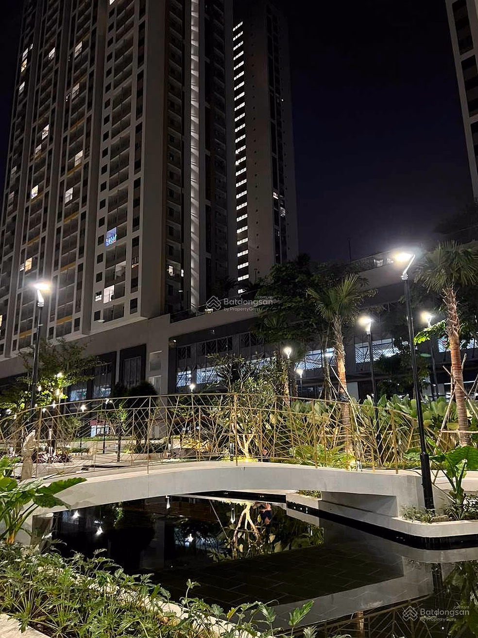 Q7 Riverside apartment for rent: NTCB 1 bedroom 8 million, 2 bedrooms 8.8 million - full NTCB 1 bedroom 10 million, 2 bedrooms 11 million***