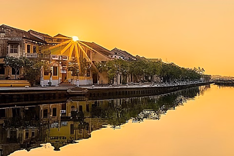 Villa for rent is located in the center of Hoi An ancient town, only 1km from the old town center
