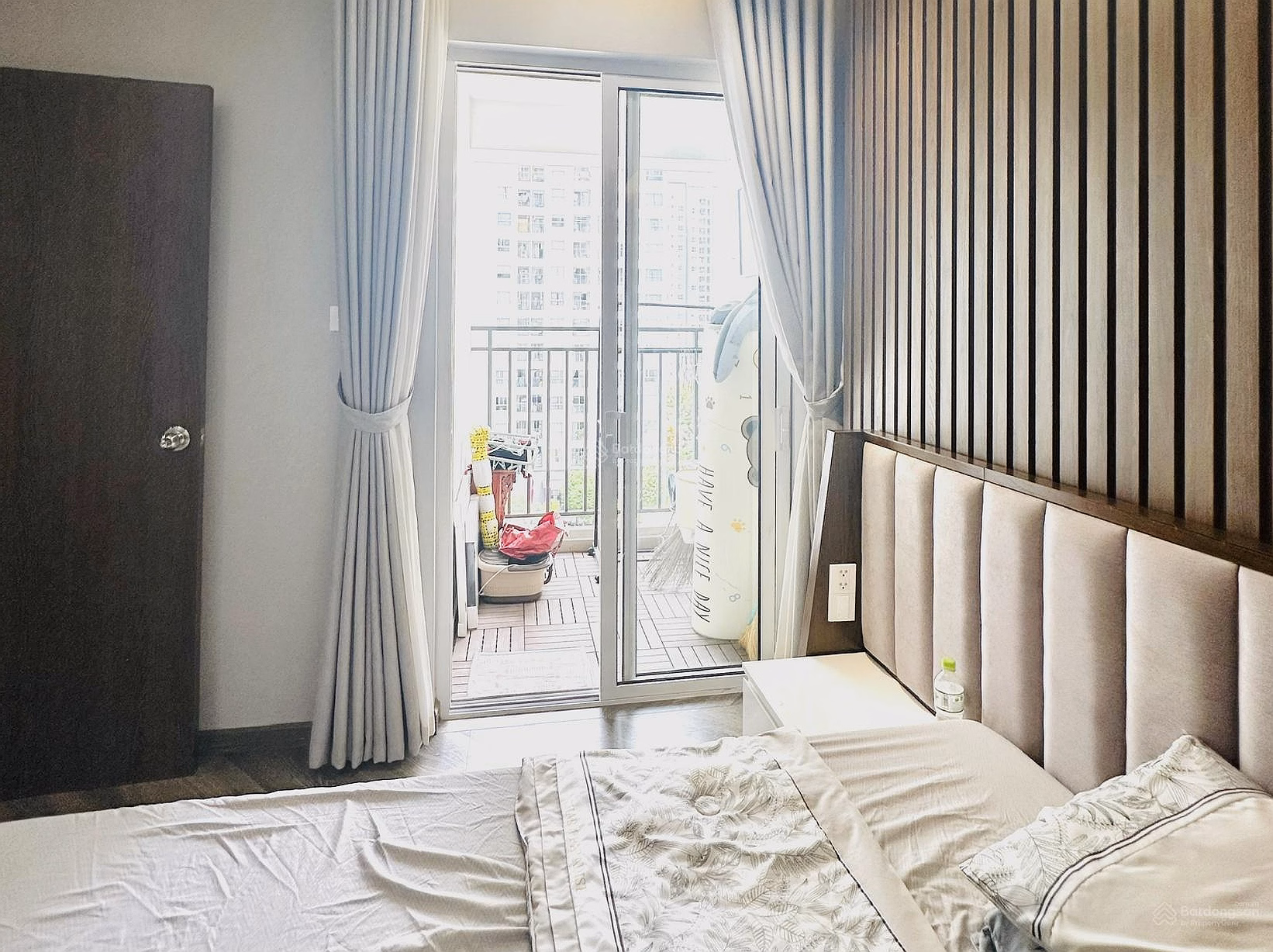 Selling Sunrise Riverside 2 bedrooms 2 bathrooms; 70m²; Large swimming pool area of ​​2000m², high floor, price 4.9 billion;***