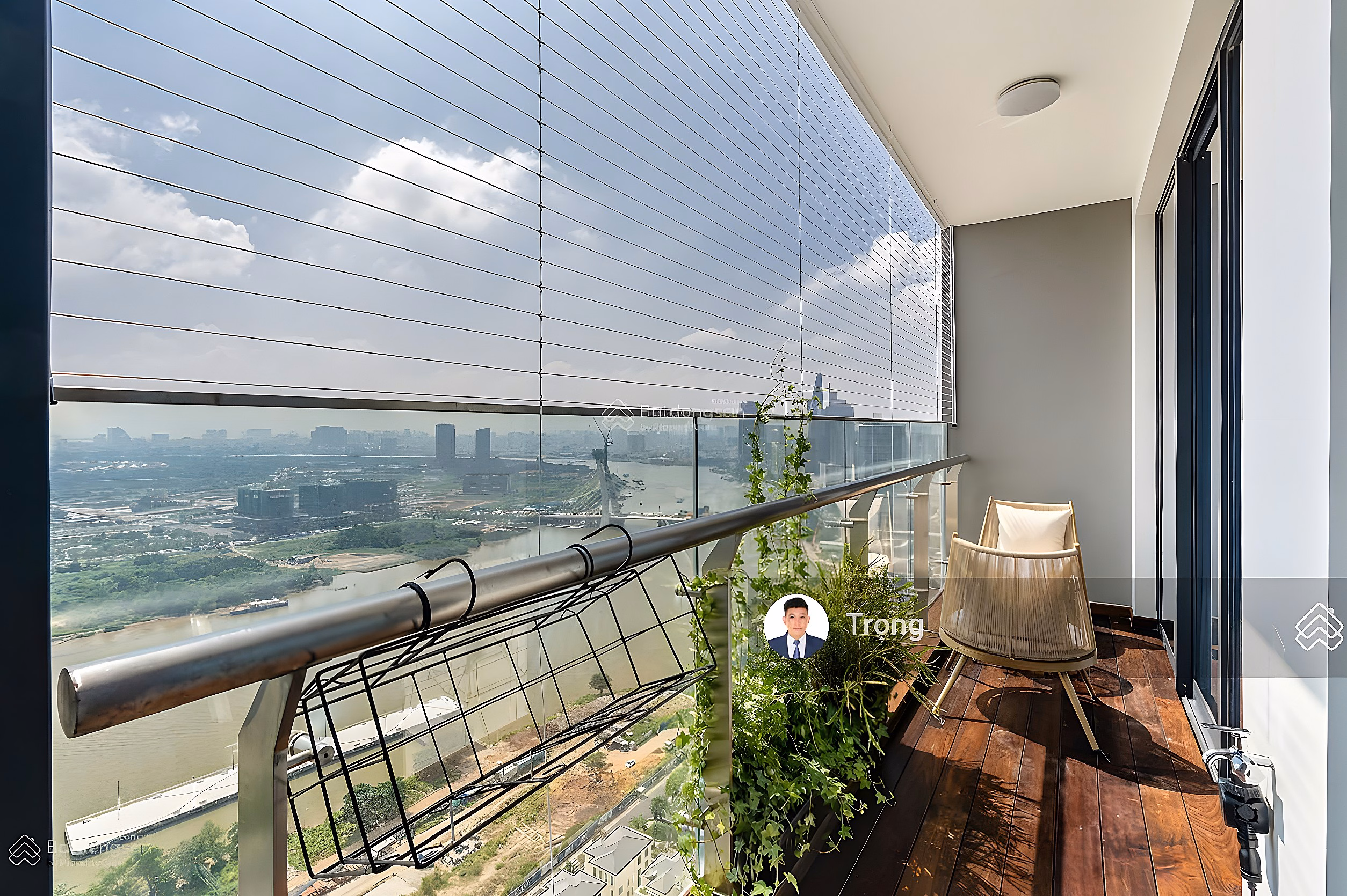Update the latest shopping cart for 1-bedroom, 2-bedroom, 3-bedroom, 4-bedroom apartments at Vinhomes Golden River