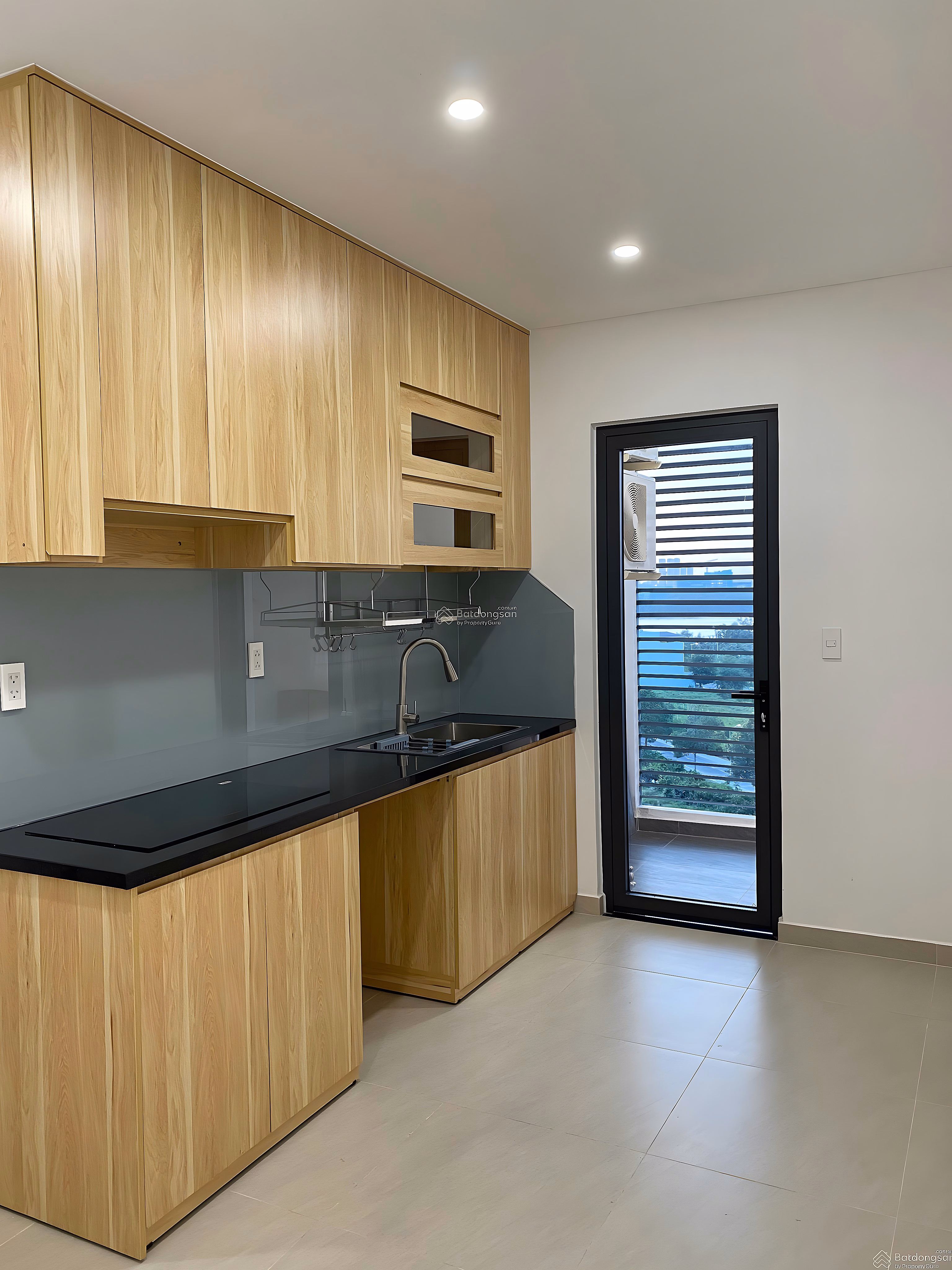 NTCB apartment for rent with 2 bedrooms and 2 bathrooms, river view and park, area 80m2, price 14 million/month