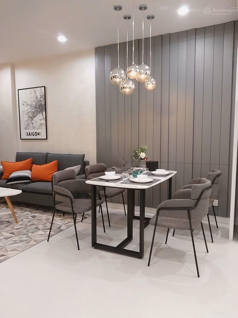 The owner rents out a 2-bedroom, 2-bathroom apartment in Sunrise City Central