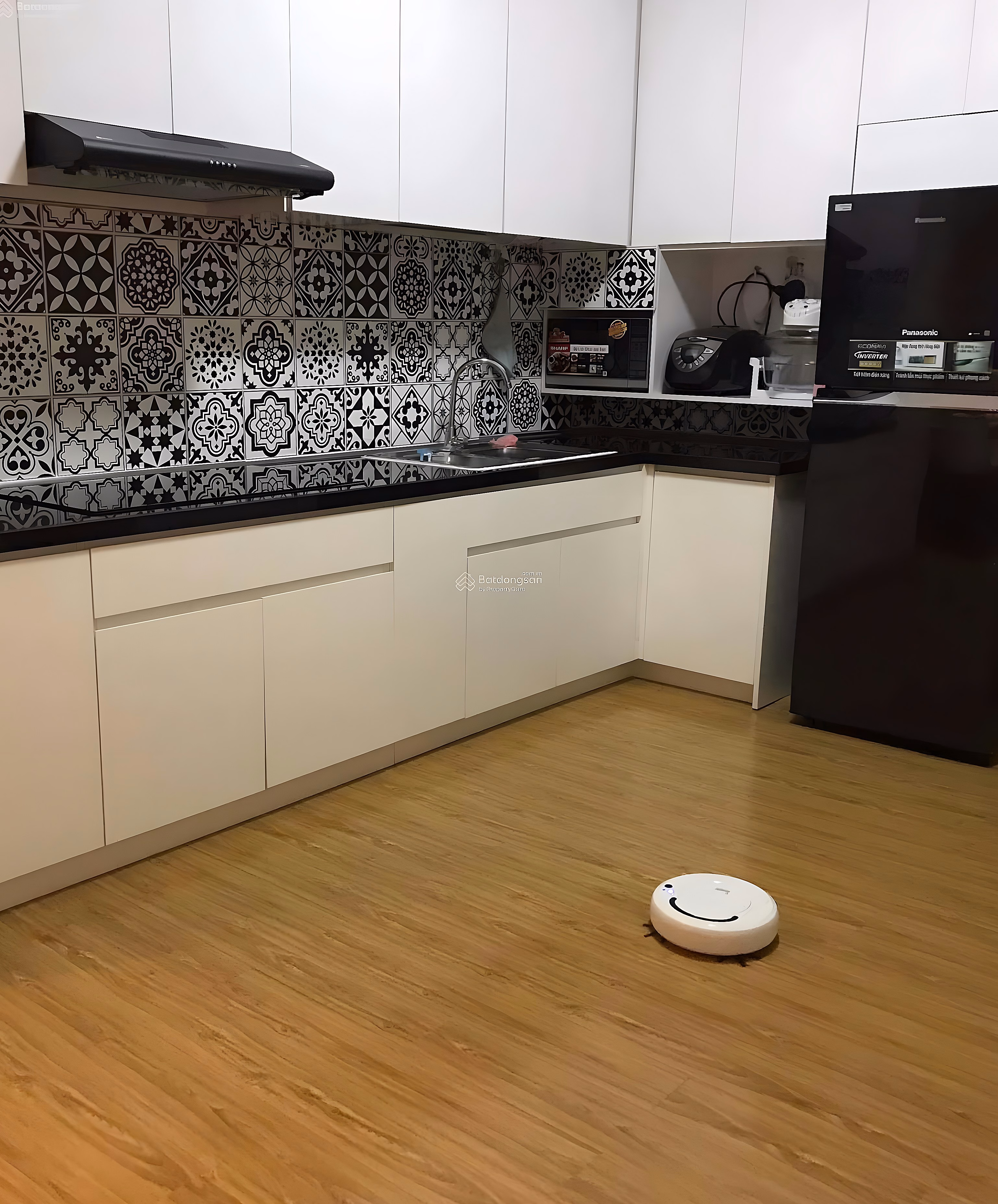Flora Anh Dao apartment for sale, full of beautiful furniture, view of Landmark 81, Bitexco