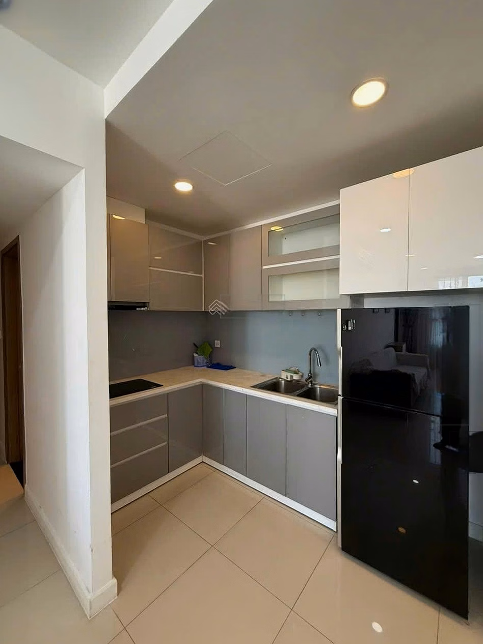 Super hot! 3 bedrooms, 2 bathrooms ICON for rent, 56 corner units, 87m2, price 20 million, new furniture, ready to move in