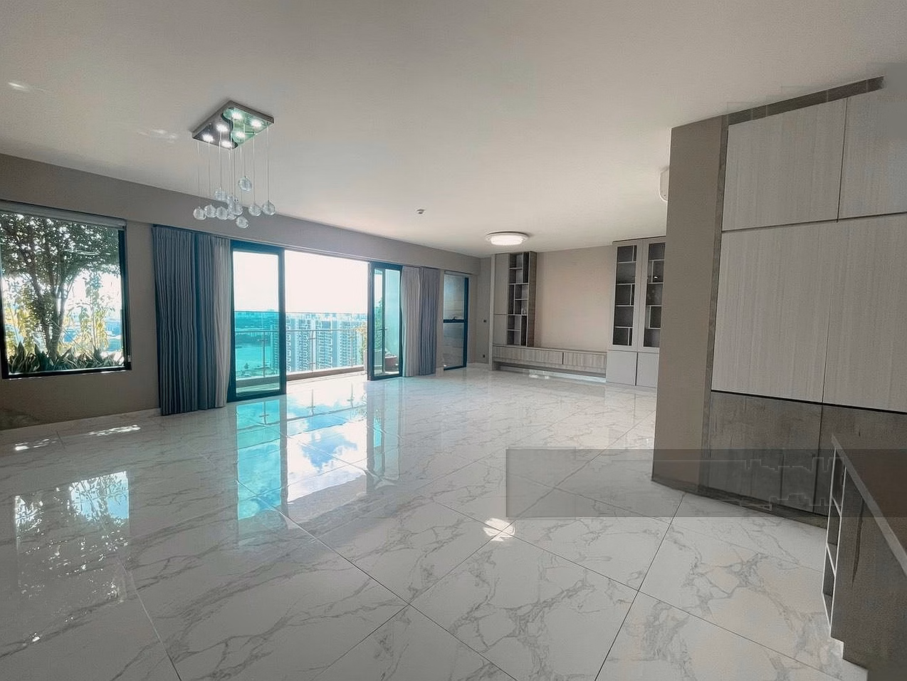 Feliz En Vista apartment for sale  bedrooms, duplex, penthouse, cheap price, newly updated, CC red book immediately