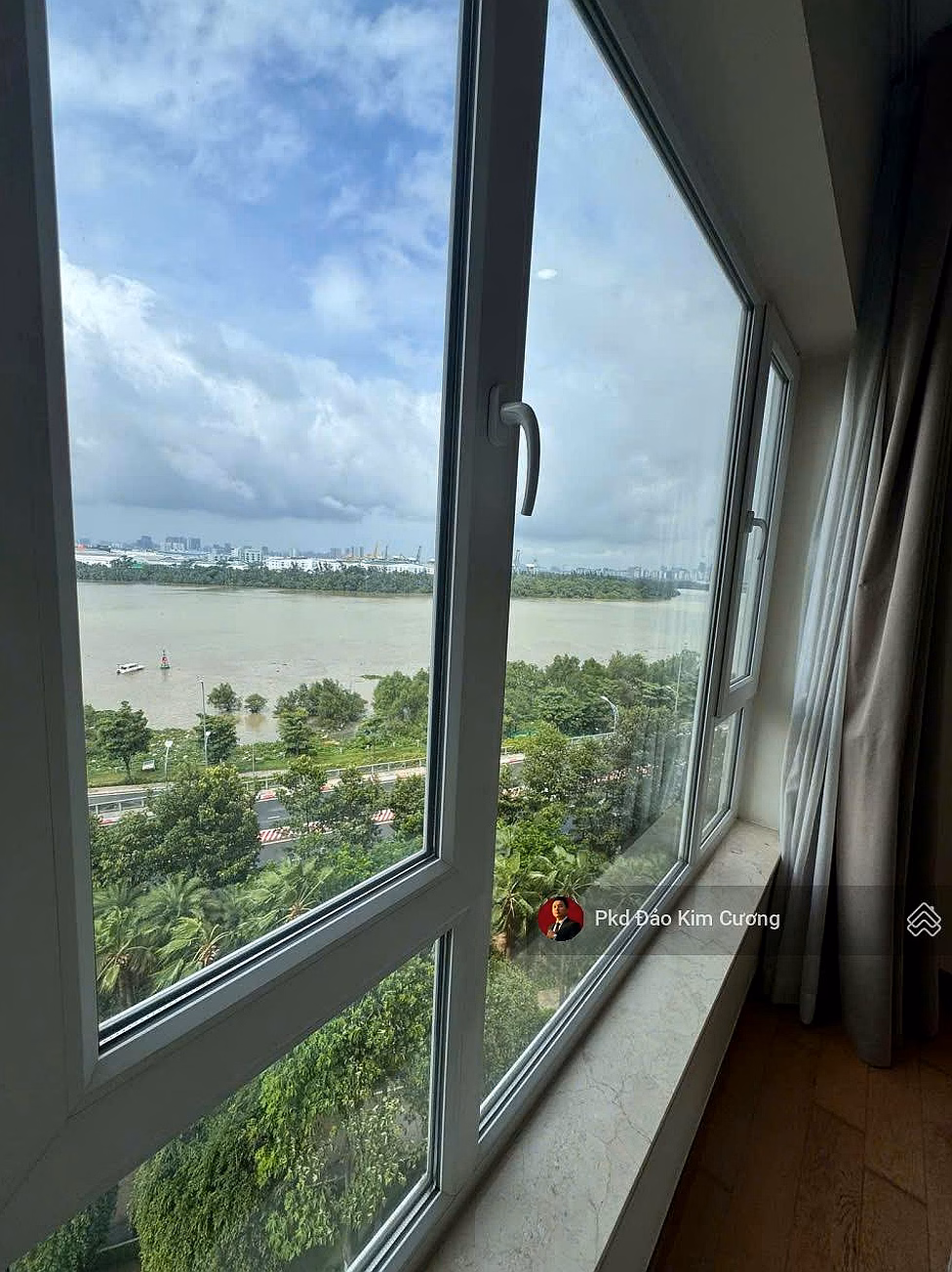 Diamond Island - 2 bedrooms 98m2, full interior, pink book, super beautiful direct view of Saigon River & District 1