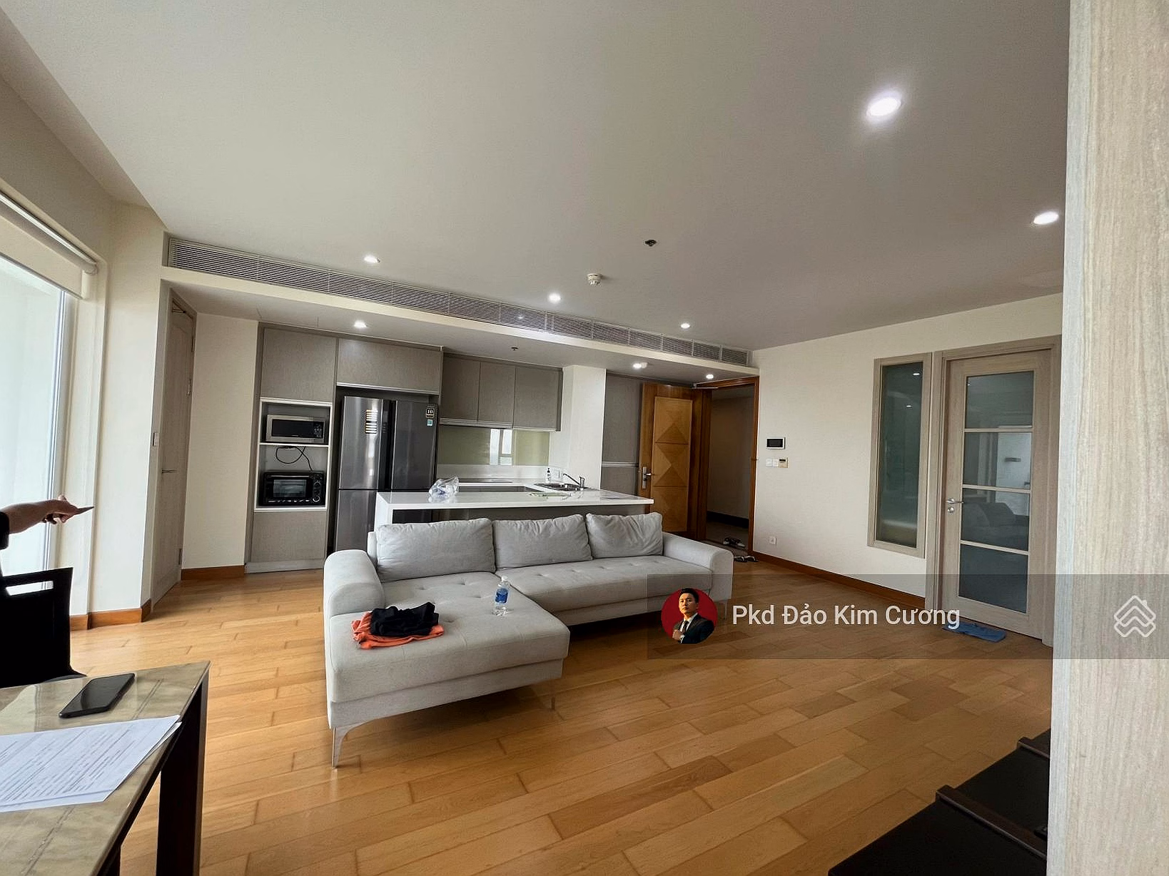Diamond Island - 2 bedrooms 98m2, full interior, pink book, super beautiful direct view of Saigon River & District 1