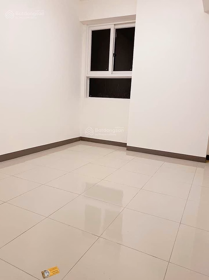 Stuck in capital, need to sell social house 2.1 billion 2 bedrooms, 1 bathroom, 56m2, owner - 0963 129 ***