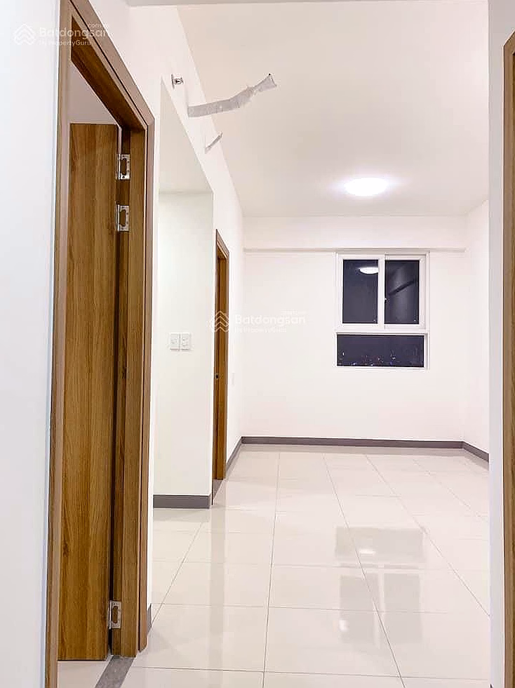 Stuck in capital, need to sell social house 2.1 billion 2 bedrooms, 1 bathroom, 56m2, owner - 0963 129 ***