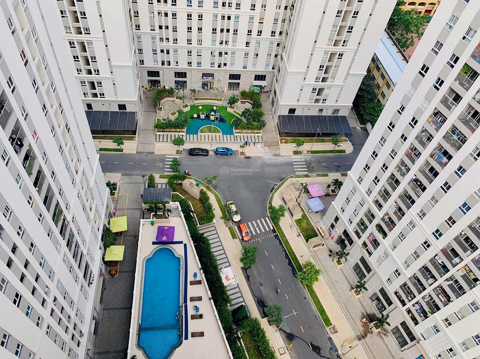 Stuck in capital, need to sell social house 2.1 billion 2 bedrooms, 1 bathroom, 56m2, owner - 0963 129 ***