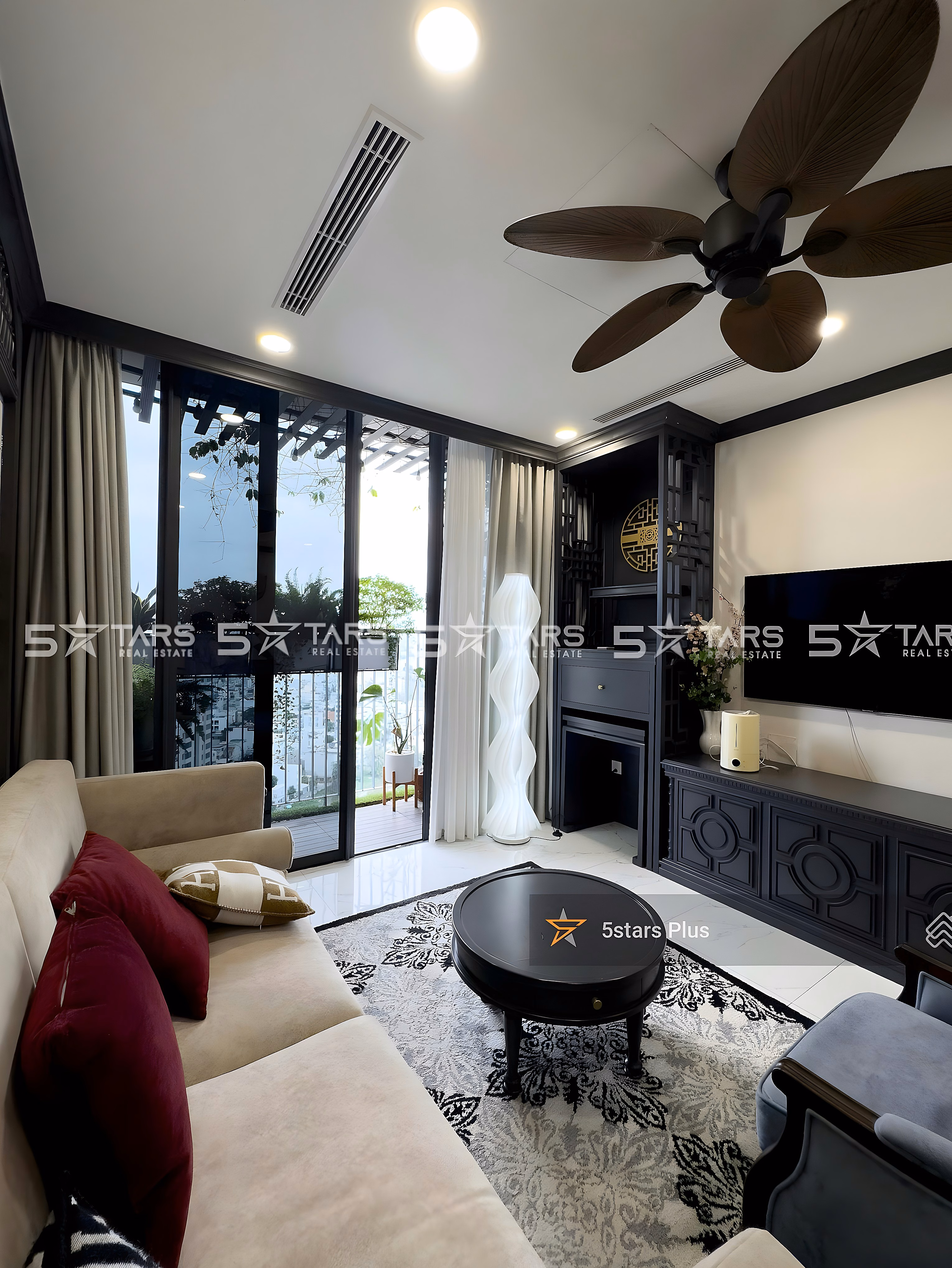Hunt for good prices Eco Green Saigon District 7 2 bedrooms 65m2 5,860 billion, 3 bedrooms 80m2 7.2 billion Contact PKD 0899 121 ***
