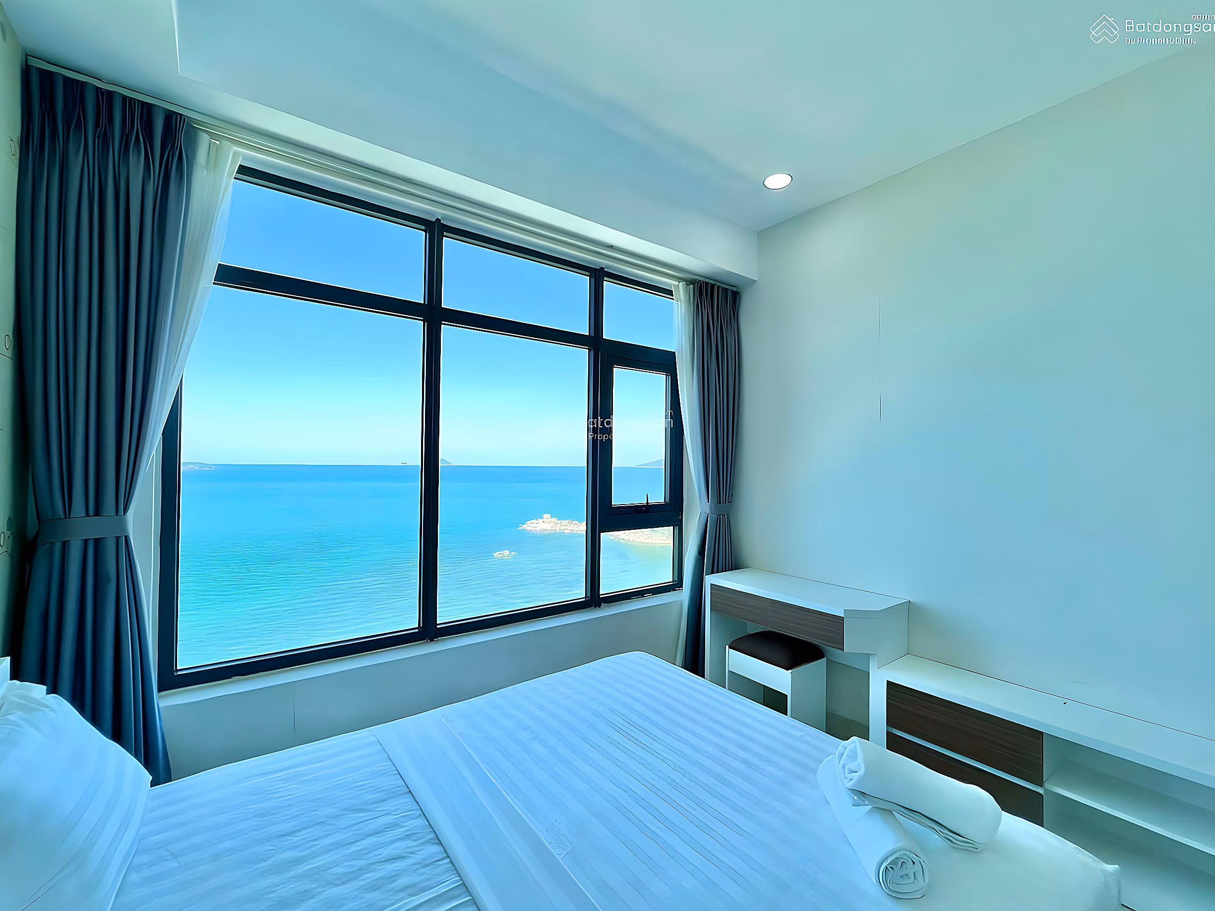 (Hot) 2 bedroom apartment for rent in Muong Thanh Vien Trieu. Price only from 9-15 million/Month, from 700k/day