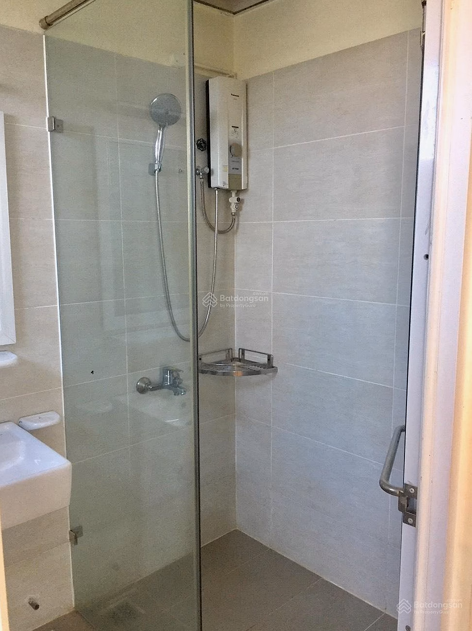 Flora Fuji corner apartment for sale, area 68m2, 2 bedrooms, 2 bathrooms, new house, nice and cool view - with book, bank loan support