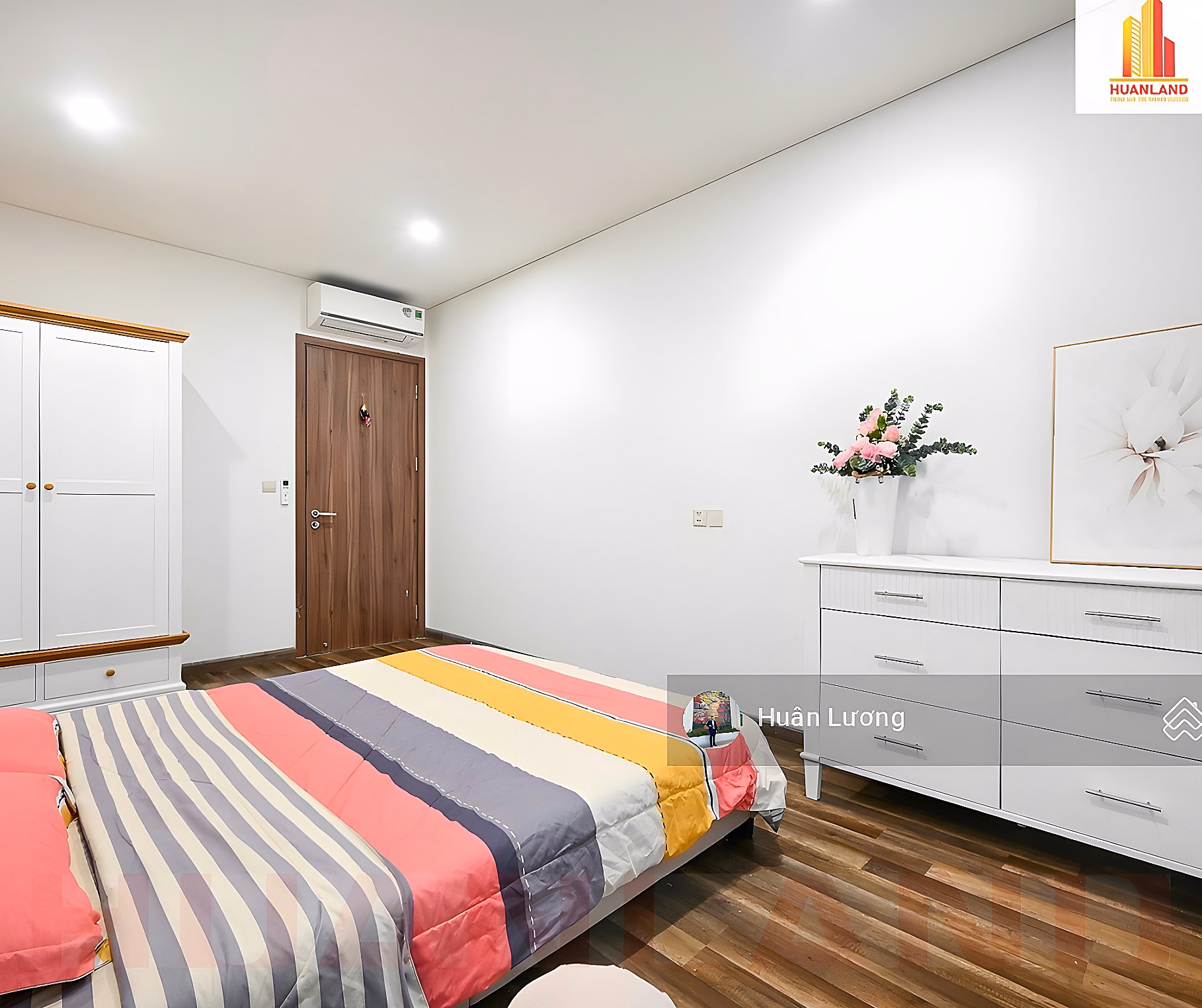 Stuck in cash, urgent sale of 107m2 apartment at Ha Do Centrosa, 2 bedrooms + 1 multi-purpose, good price, with pink book