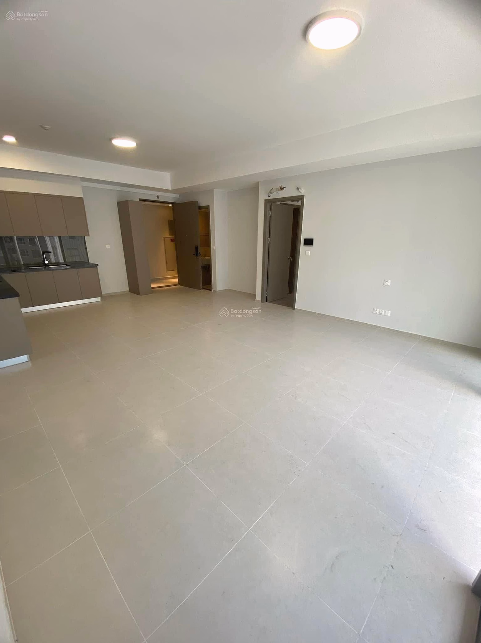 Apartment for sale 113m2 (3 bedrooms, 2 bathrooms), 4.38 billion, with red book notarized immediately, loan support, NT gift