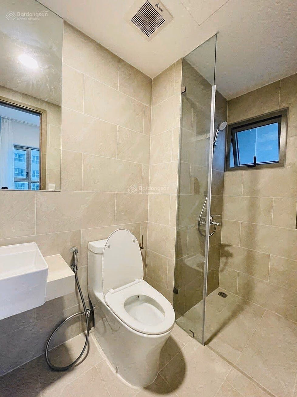 Apartment for sale 113m2 (3 bedrooms, 2 bathrooms), 4.38 billion, with red book notarized immediately, loan support, NT gift