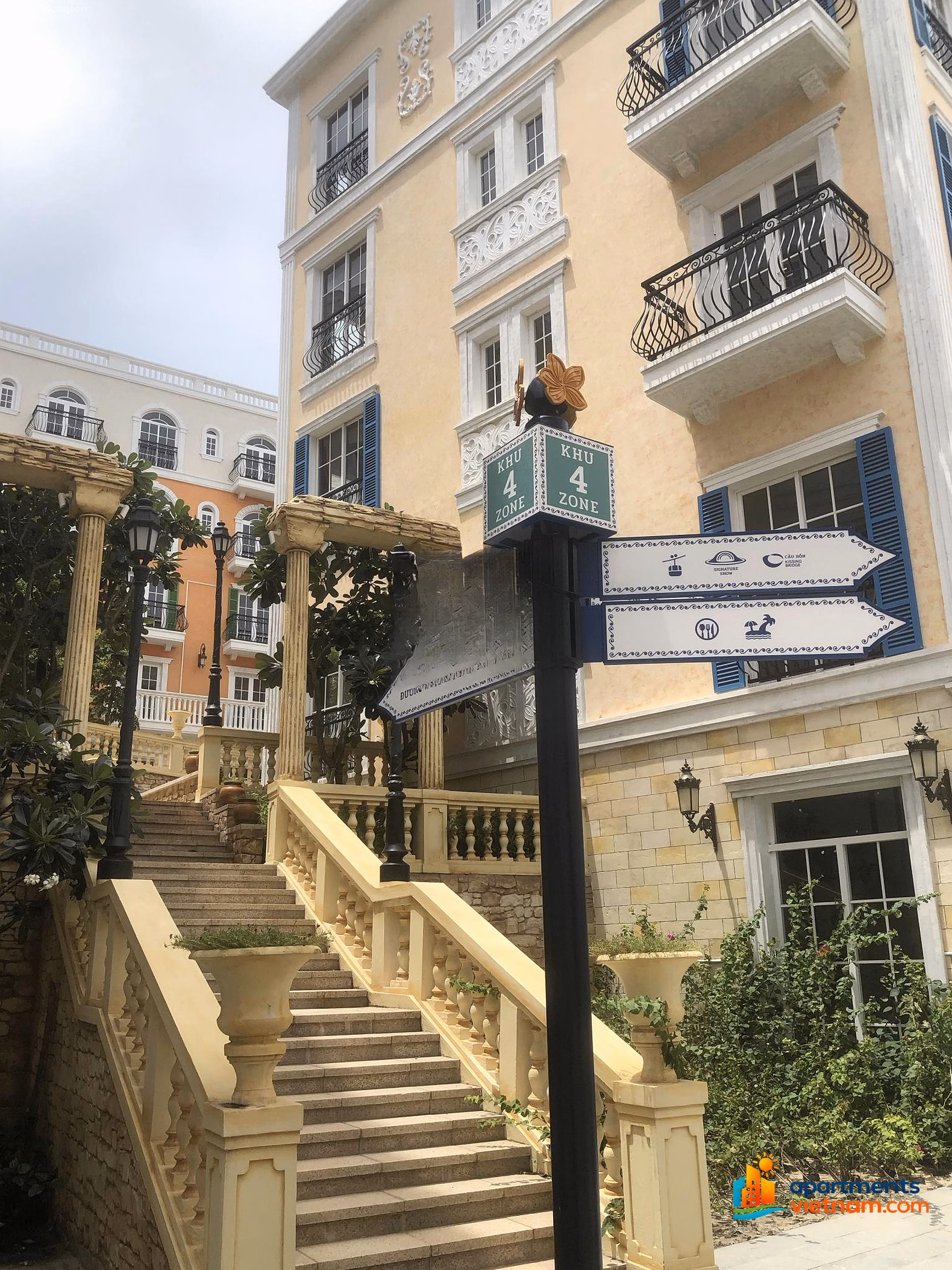 2 bedroom corner apartment for sale in Hillside Phu Quoc, 79m2 deep hole, cheapest price in Hillside, quick sale within the week