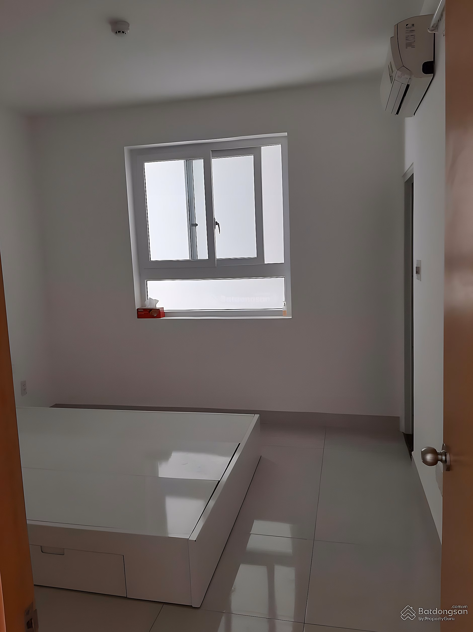 Urgent sale of Tara Residence apartment 68m2 2 bedrooms - 2 bathrooms with pink book 3.79 billion, quick closing within the week