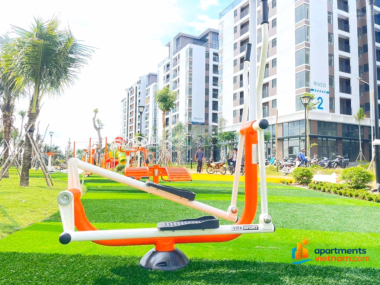 Open for sale of the last block with 3 sides overlooking the river, the number of units is decreasing. A/C, please contact me to register for a spot